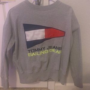 tommy crewneck